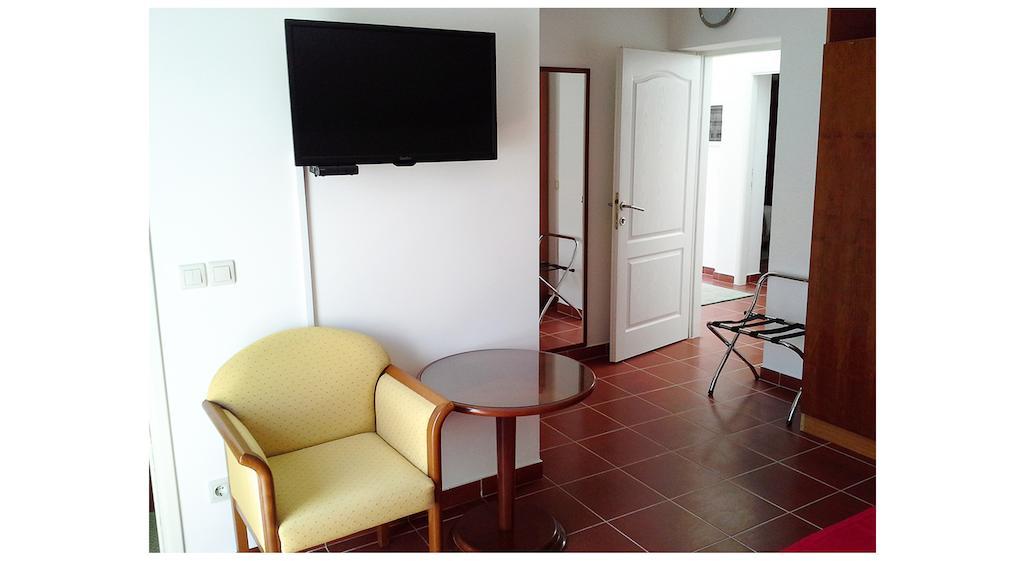 Guest House Sol Cavtat Εξωτερικό φωτογραφία